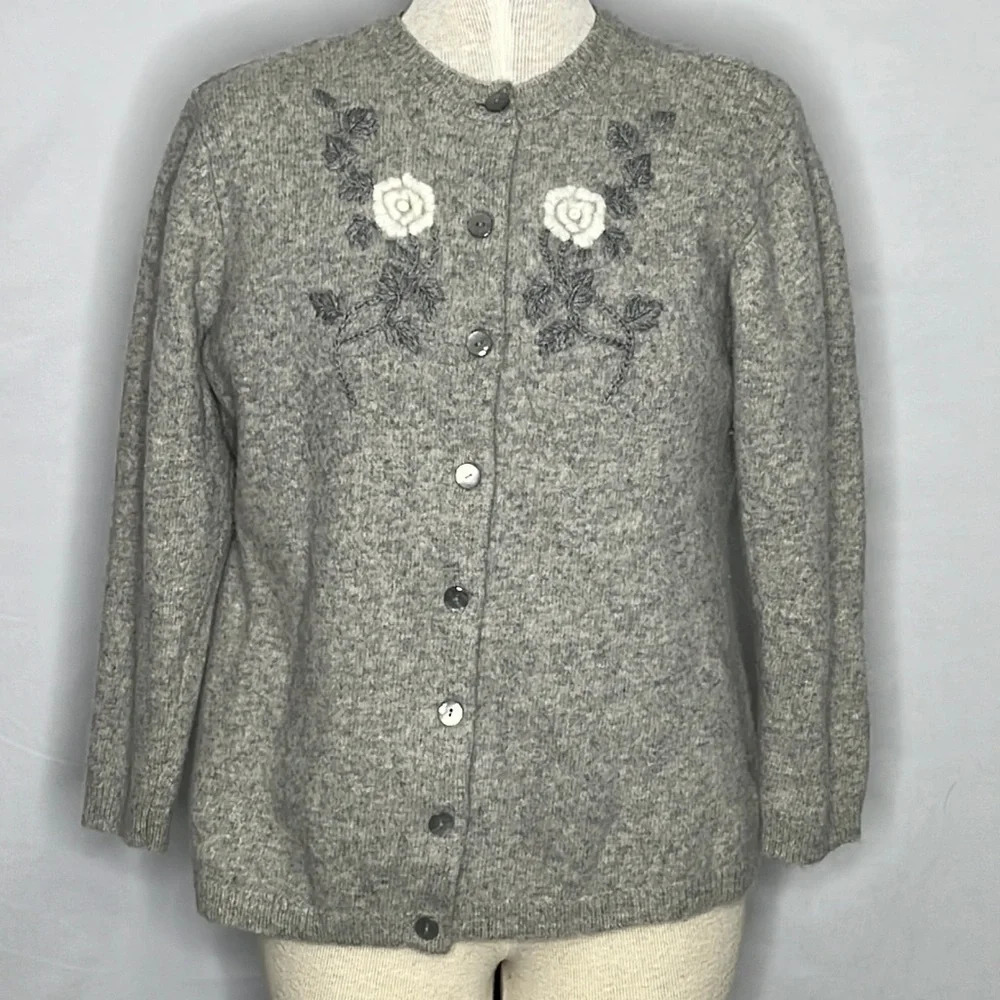 Canda for C&A Embroidered Wool & Angora Cardigan in Gray - Size Large